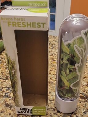 Prepara Herb Saver -NIB